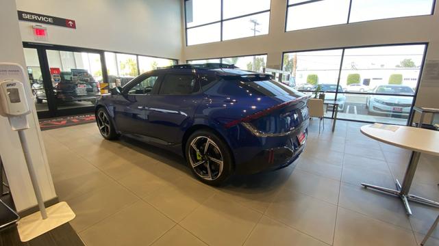 Photo of 2023 Blue Kia EV6